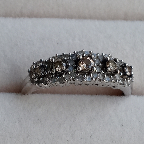 10KT Champaign Diamond 5-stone Ring Anniversary Wedding Band - Picture 4 of 5